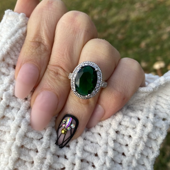 New Gorgeous Cut 2.95ct Emerald 925 Silver Ring - Picture 9 of 13